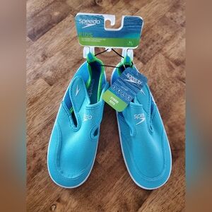 Speedo Kids Water Shoes - Aqua and Lime New With Tag Size 11/12 Unisex